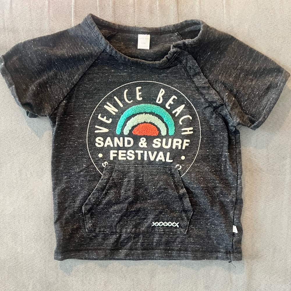Petit Lem Toddler Charcoal Venice Beach T-Shirt with Snaps 24m